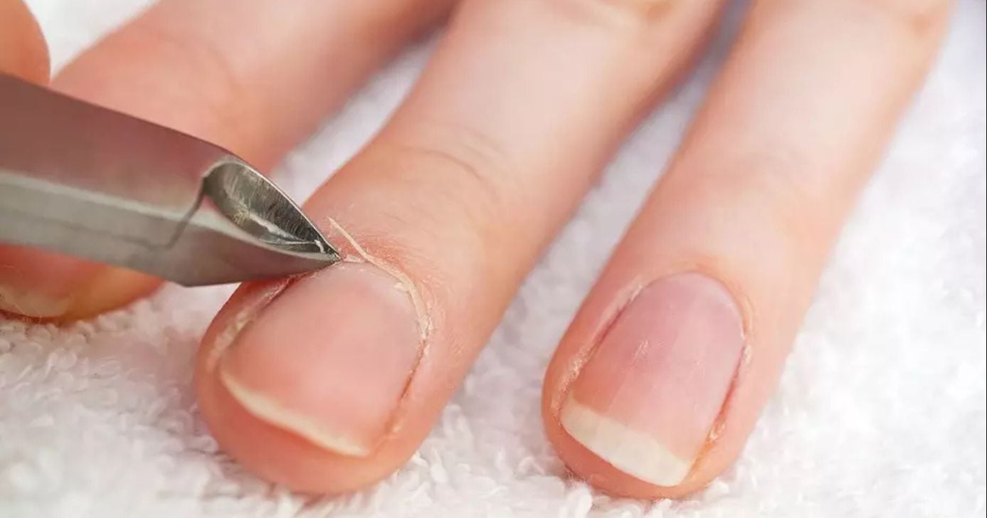 Adeus ao alicate: por que dermatologistas recomendam parar de remover as cutículas