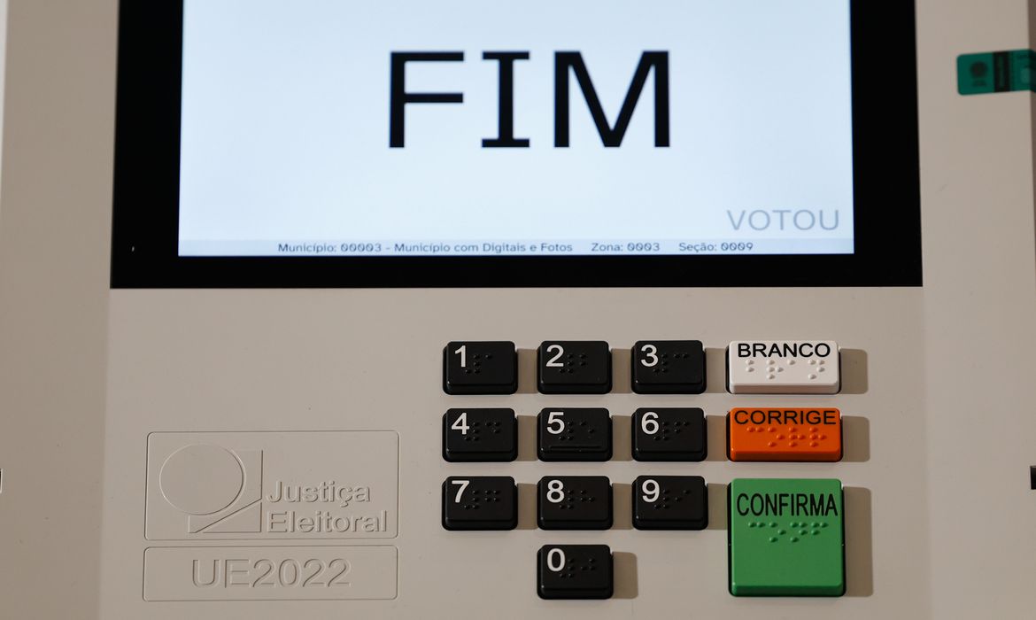 Federação Psol-rede formaliza aliança para apoiar candidatura de Lula à reeleição