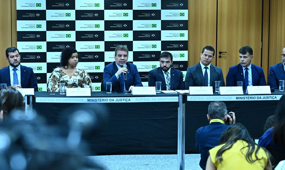 Operação Rede Interrompida desarticula plano de ataques a prédios públicos em Brasília