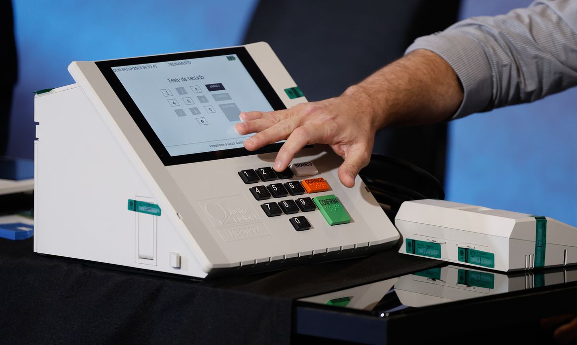 TSE reafirma transparência e segurança do sistema de votação para as eleições de 2026
