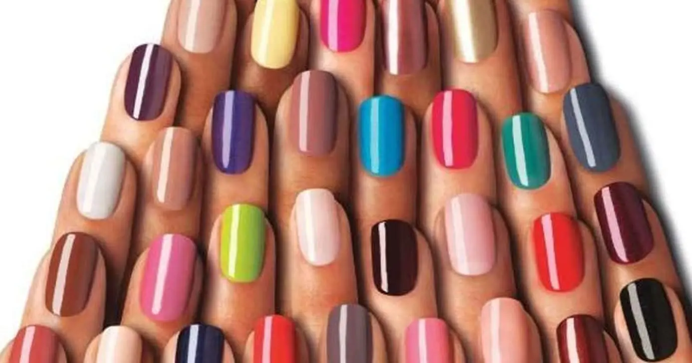 Cores de esmalte que valorizam as mãos e garantem um visual sofisticado