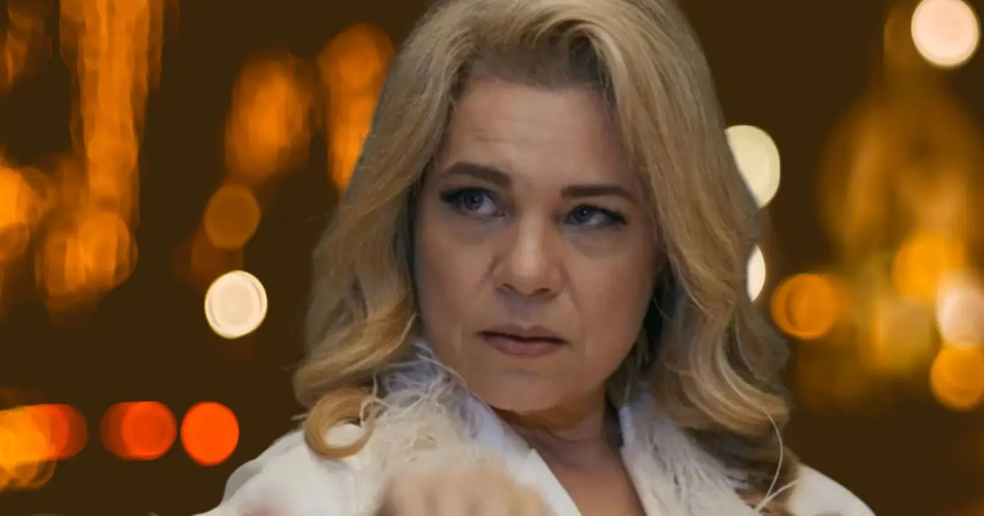 Pilar arma emboscada e desmascara noiva do filho durante festa em Quem Ama Cuida